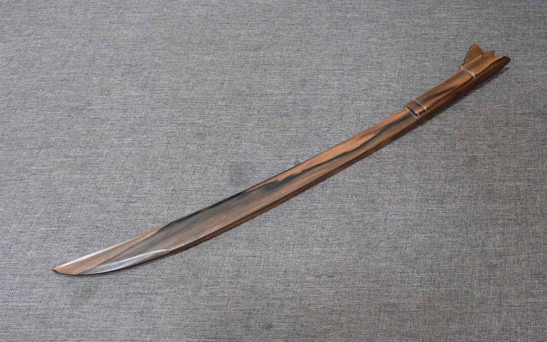 TW004KG – Ginunting Sword (Kamagong)