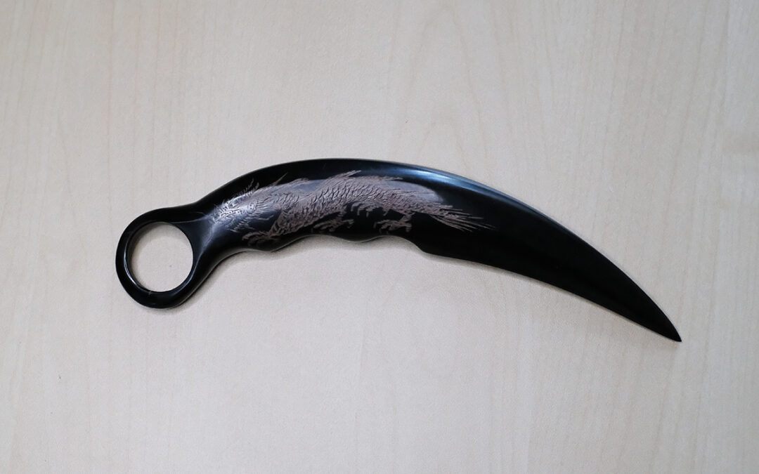 TW055HRE – Karambit Horn (Dragon Design)